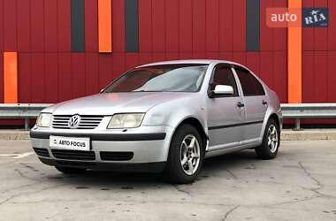 Седан Volkswagen Bora 2004 в 