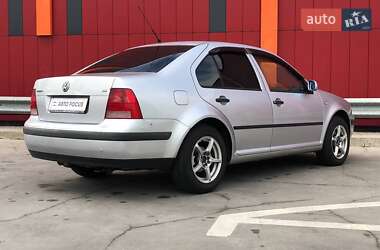 Седан Volkswagen Bora 2004 в 