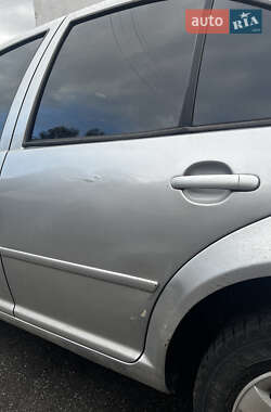 Седан Volkswagen Bora 2002 в  фото 11 Седан Volkswagen Bora 2002 в