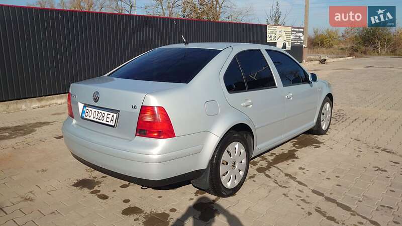 Седан Volkswagen Bora 2000 в Бучаче