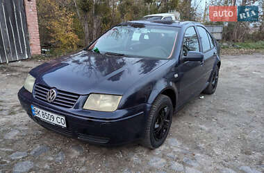 Седан Volkswagen Bora 2001 в Демидовке