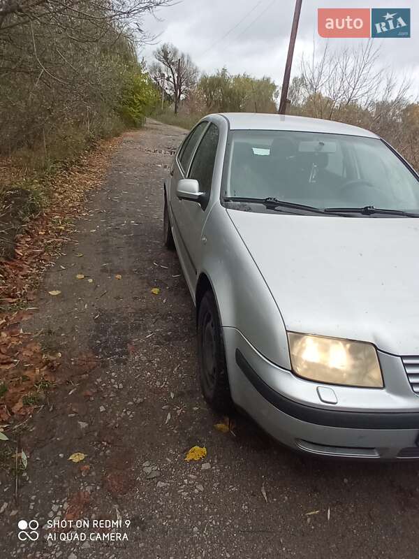 Седан Volkswagen Bora 2004 в Киеве фото 9 Седан Volkswagen Bora 2004 в Киеве