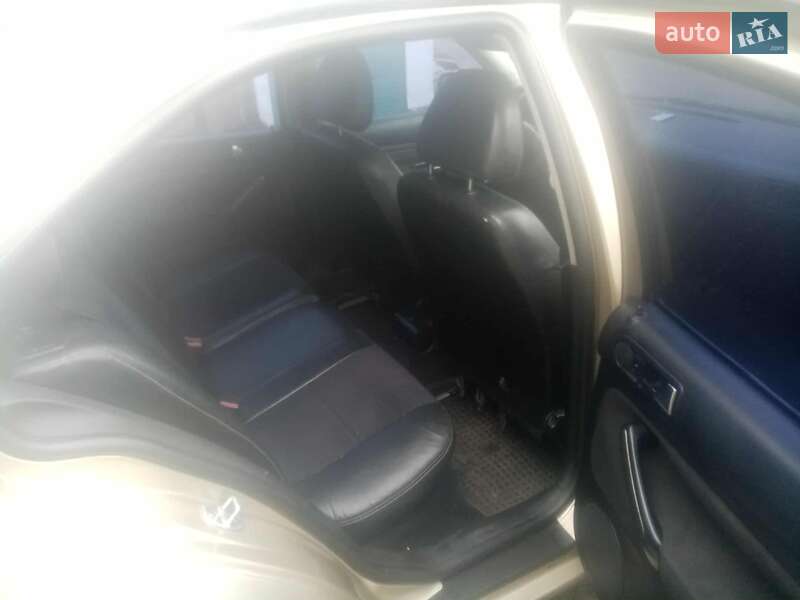 Седан Volkswagen Bora 2001 в Киеве фото 5 Седан Volkswagen Bora 2001 в Киеве