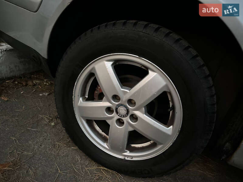 Седан Volkswagen Bora 2002 в Киеве фото 11 Седан Volkswagen Bora 2002 в Киеве