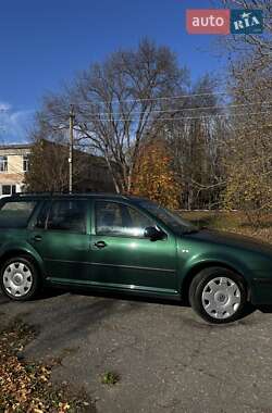 Универсал Volkswagen Bora 2000 в Хороле