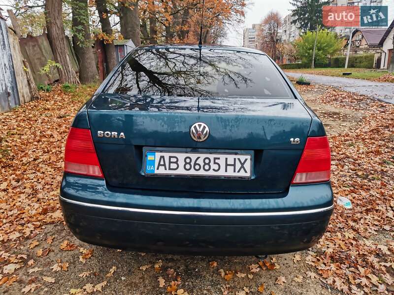 Седан Volkswagen Bora 2003 в Виннице