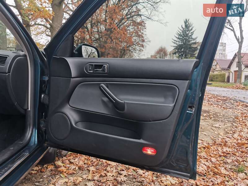 Седан Volkswagen Bora 2003 в Виннице