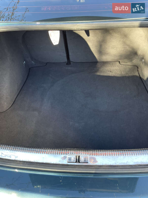 Седан Volkswagen Bora 2003 в Болехове