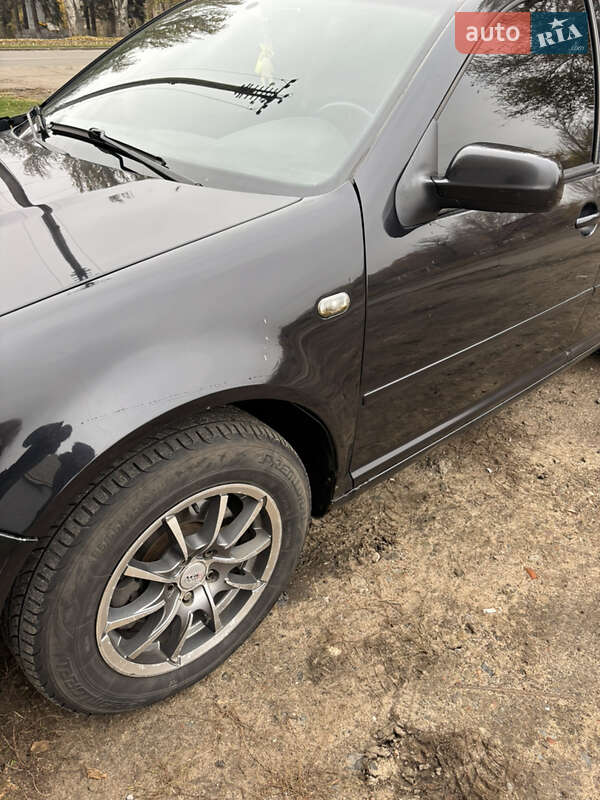 Седан Volkswagen Bora 2001 в Славянске