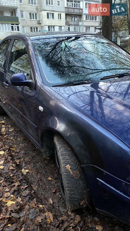 Седан Volkswagen Bora 2001 в Ровно