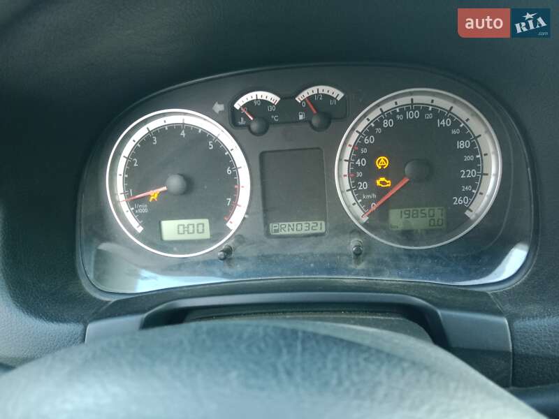 Седан Volkswagen Bora 2000 в Іванкові