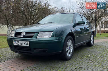 Седан Volkswagen Bora 2001 в Киеве