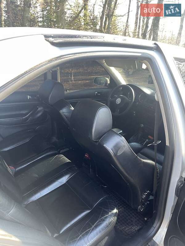 Седан Volkswagen Bora 1999 в Жидачове