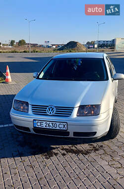 Седан Volkswagen Bora 1999 в Чернівцях