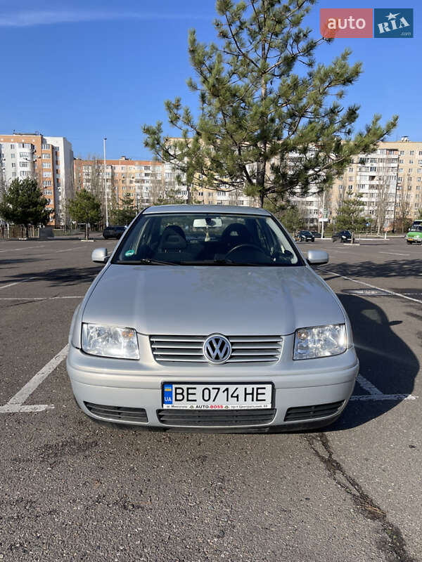 Седан Volkswagen Bora 2000 в Николаеве