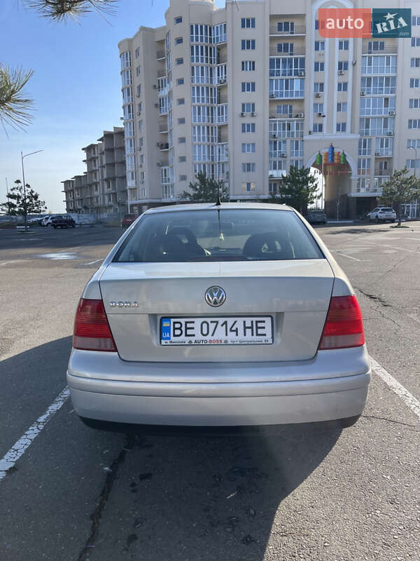 Седан Volkswagen Bora 2000 в Николаеве