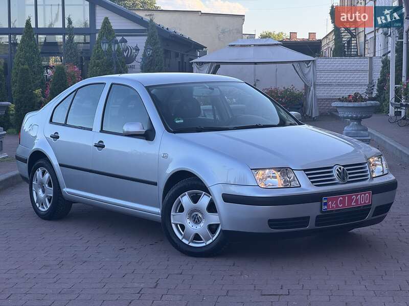 Седан Volkswagen Bora 2000 в Стрые