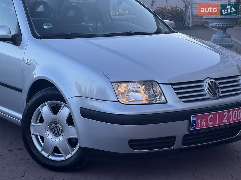 Седан Volkswagen Bora 2000 в Стрые