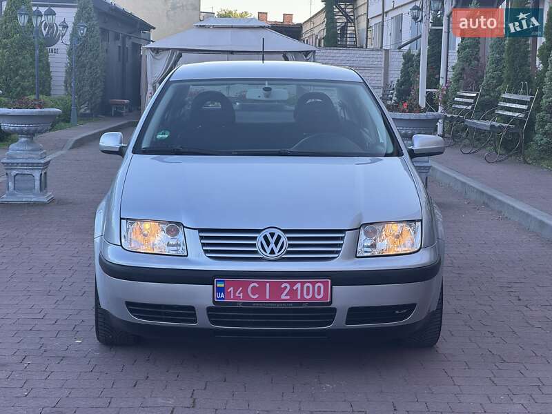 Седан Volkswagen Bora 2000 в Стрые