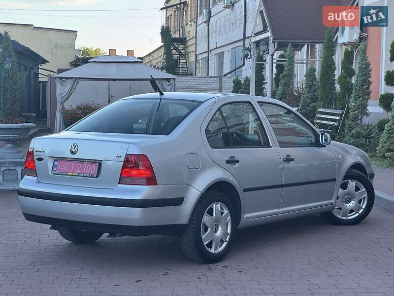 Седан Volkswagen Bora 2000 в Стрые