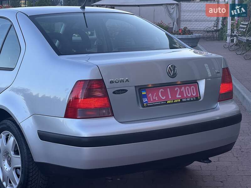 Седан Volkswagen Bora 2000 в Стрые