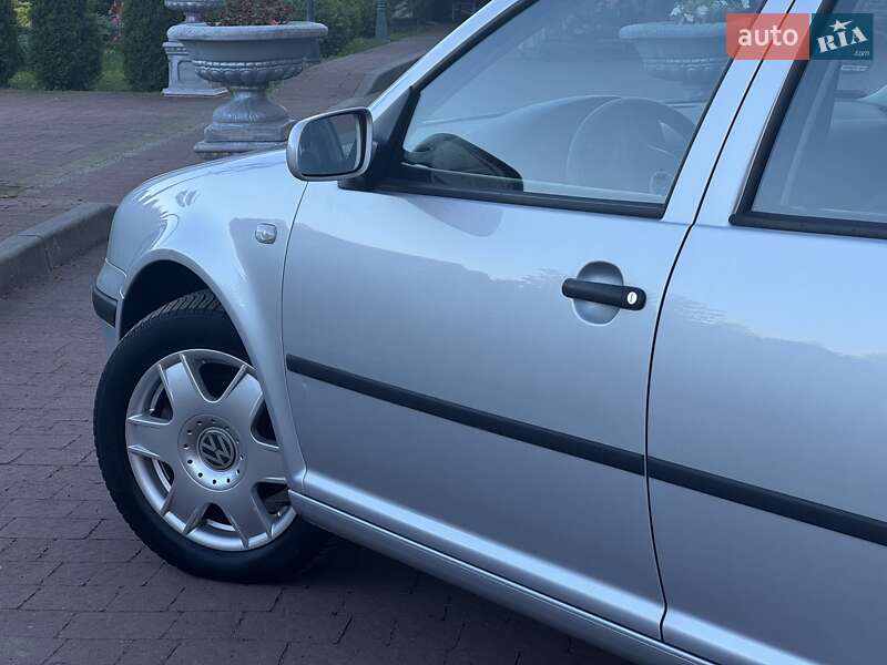 Седан Volkswagen Bora 2000 в Стрые