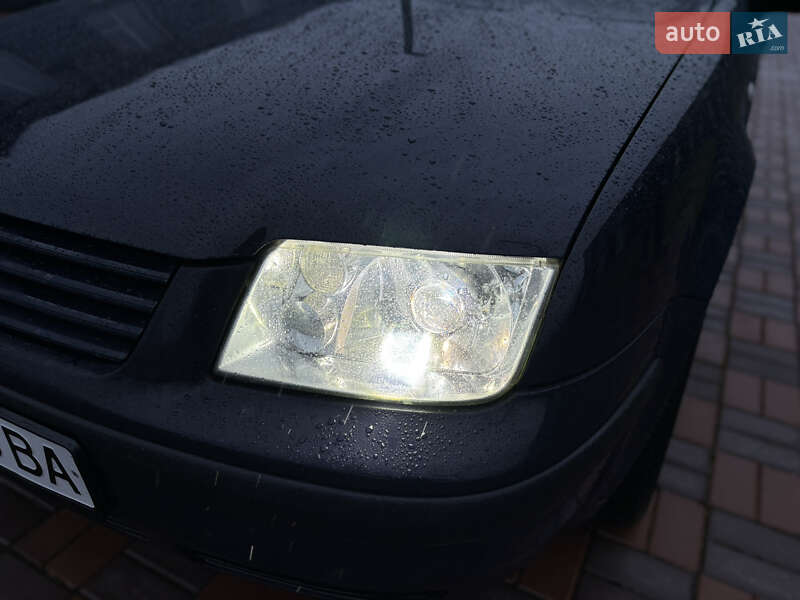 Седан Volkswagen Bora 2004 в Чернигове