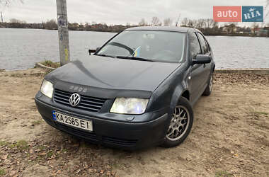 Седан Volkswagen Bora 2000 в Києві