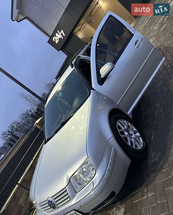 Универсал Volkswagen Bora 2001 в Шептицькому