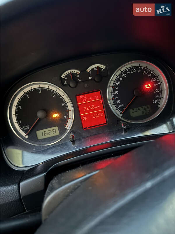 Универсал Volkswagen Bora 2001 в Шептицькому