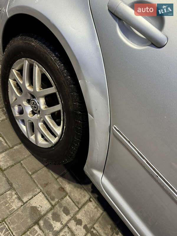 Универсал Volkswagen Bora 2001 в Шептицькому