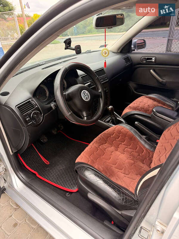 Седан Volkswagen Bora 2004 в Чорткове