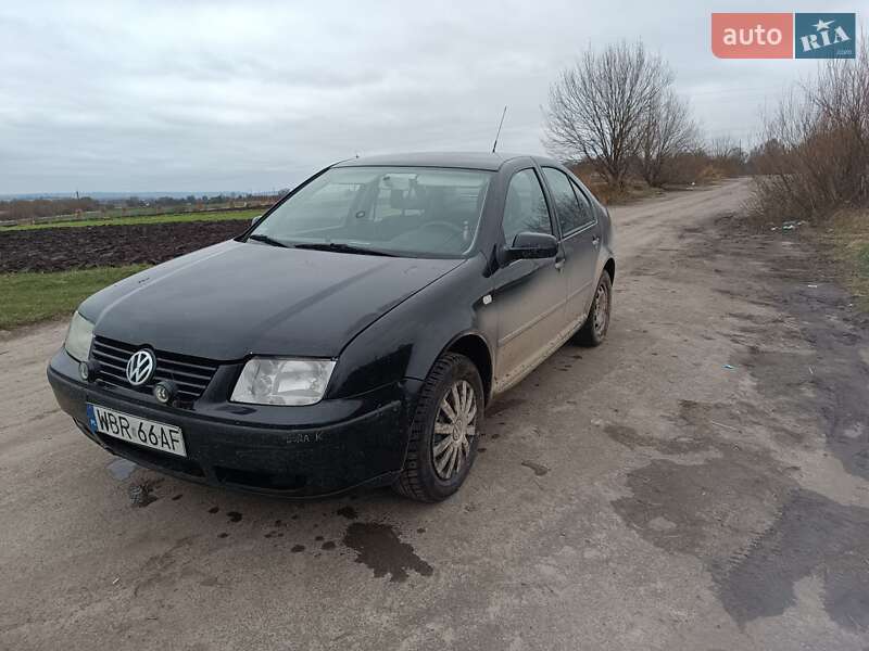 Седан Volkswagen Bora 2000 в Львове