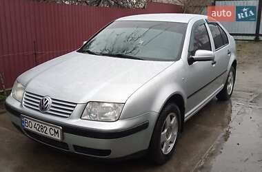 Седан Volkswagen Bora 2001 в Ладыжине