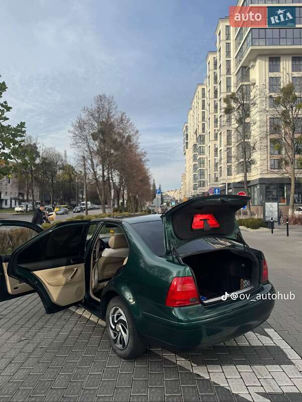 Седан Volkswagen Bora 2001 в Здолбуніві