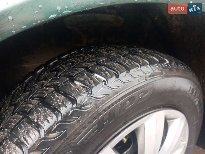 Седан Volkswagen Bora 1999 в Бродах