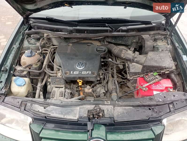 Седан Volkswagen Bora 1999 в Бродах