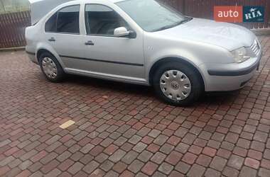 Седан Volkswagen Bora 2000 в Городке