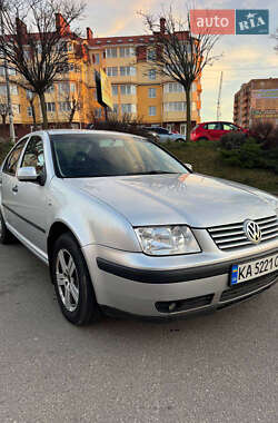 Седан Volkswagen Bora 2002 в Києві