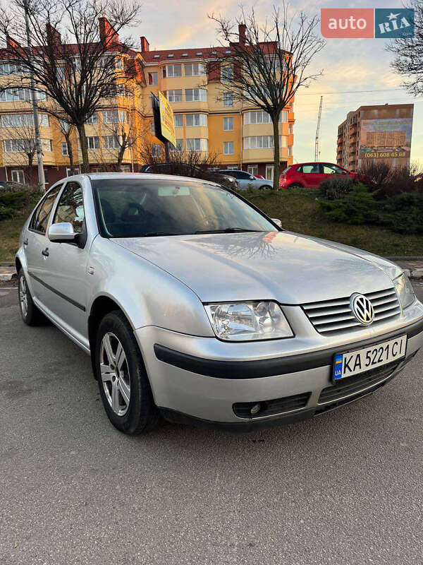 Volkswagen Bora 2002