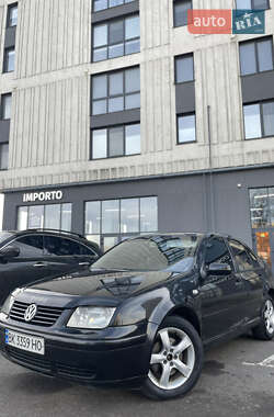 Седан Volkswagen Bora 1999 в Ровно