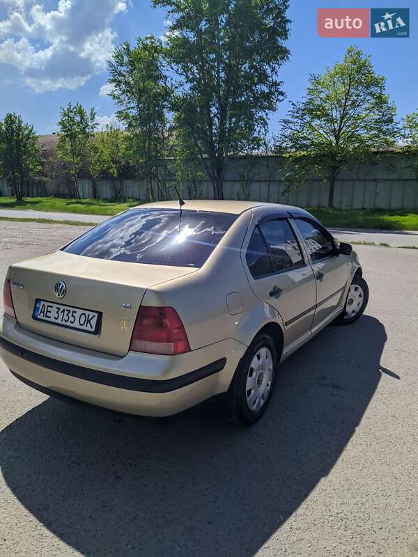 Volkswagen Bora 2003