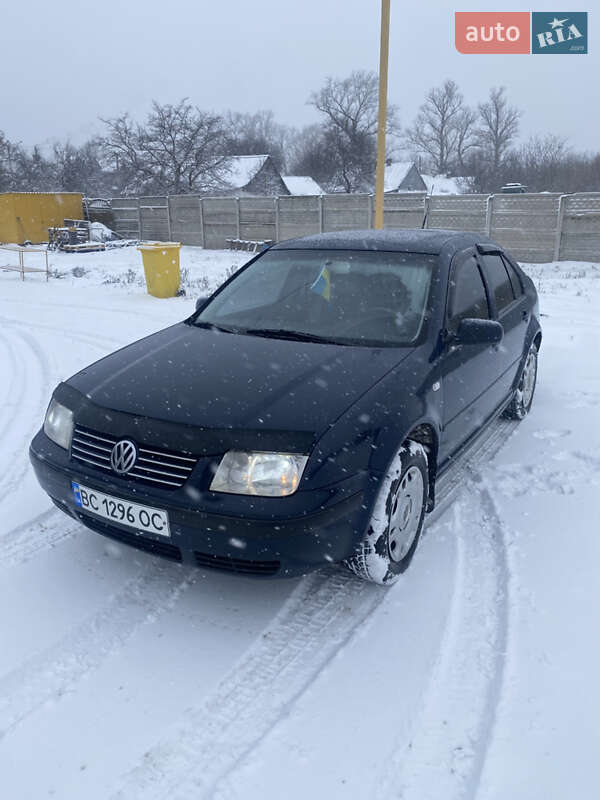 Volkswagen Bora 2001