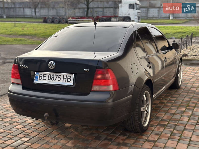 Седан Volkswagen Bora 2004 в Одессе