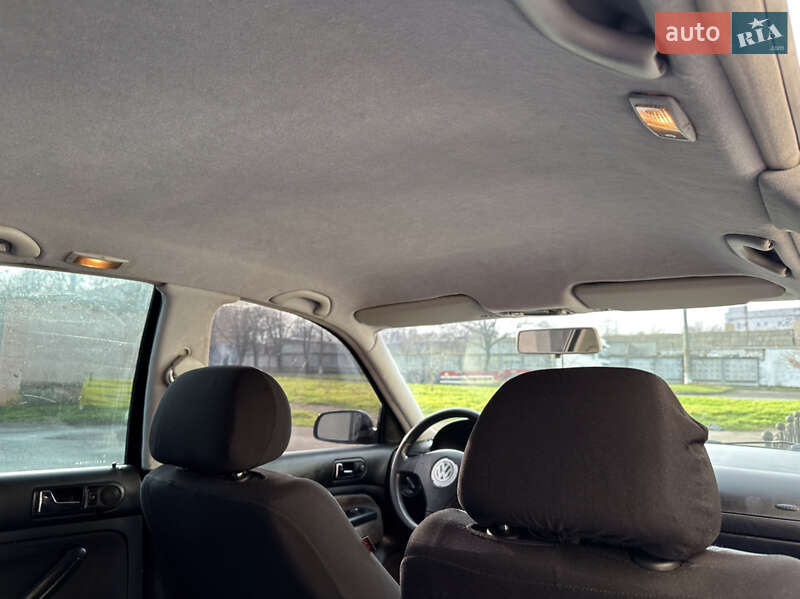 Седан Volkswagen Bora 2004 в Одессе