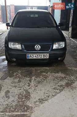 Седан Volkswagen Bora 2005 в Хусті