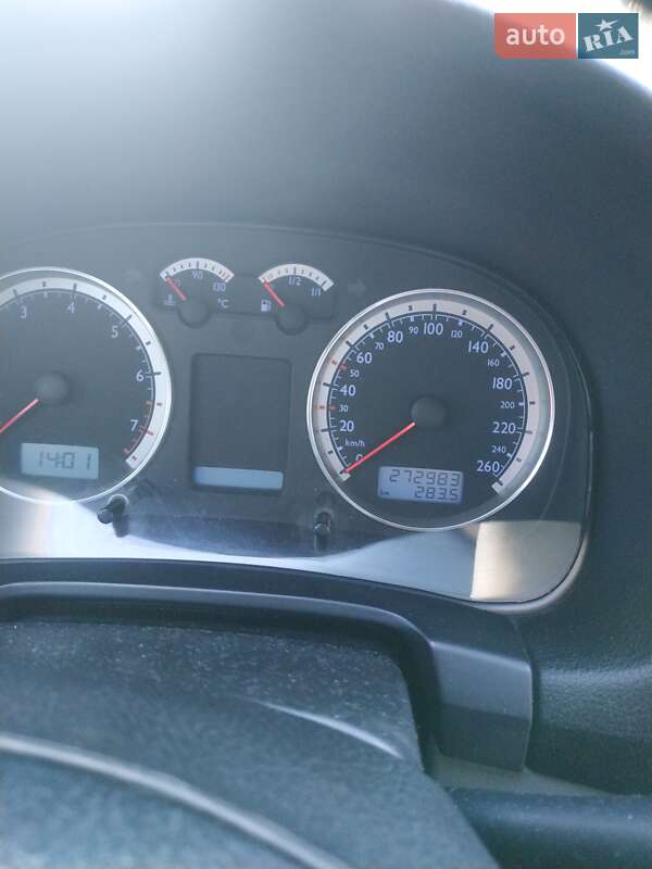 Седан Volkswagen Bora 2001 в Микуличах