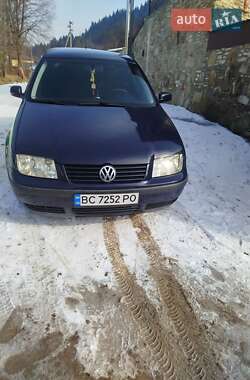 Седан Volkswagen Bora 1998 в Східниці