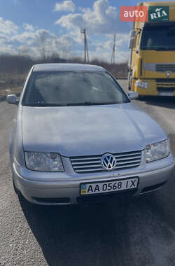 Седан Volkswagen Bora 2004 в Львове