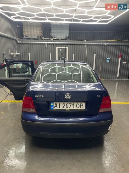 Седан Volkswagen Bora 2001 в Ирпене